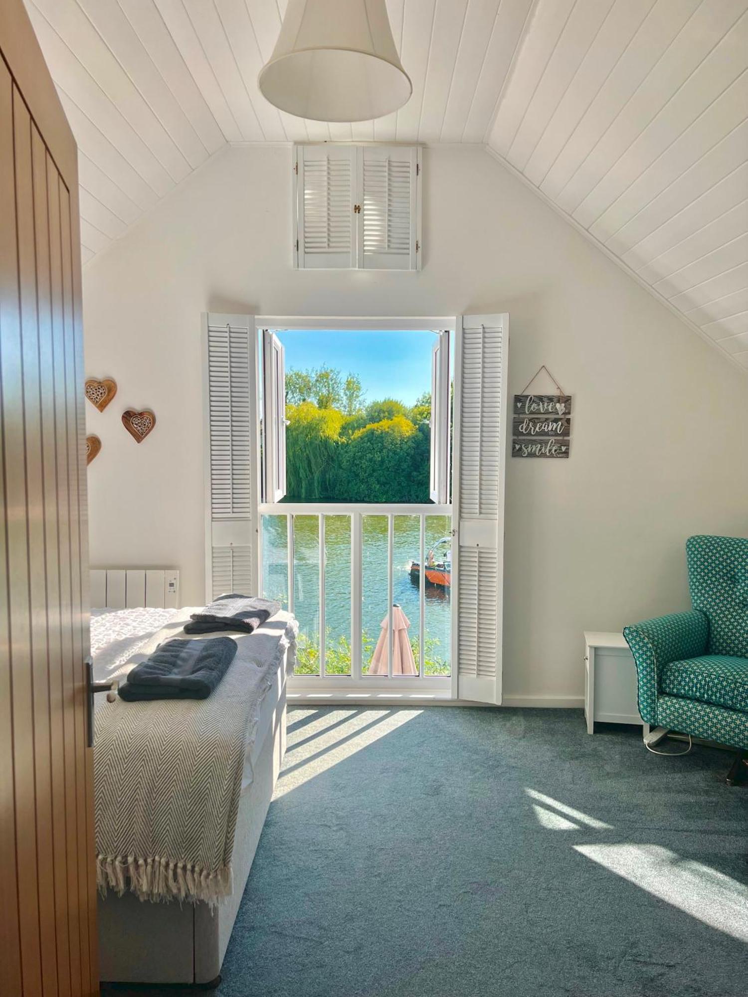 Nola Lodge サイレンセスター エクステリア 写真